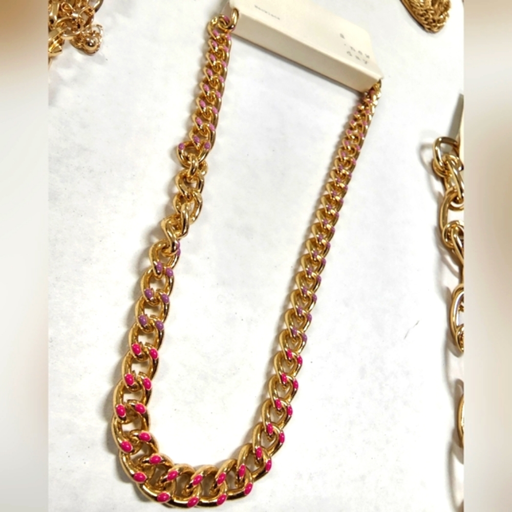 🔥NWT🔥30pc Gold Toned Necklace Bundle - Picture 10 of 15